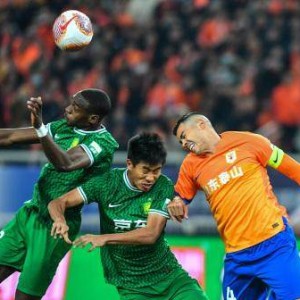 开云APP-崔康熙大轮换“变”出泰山未来 新人齐声：感谢崔导